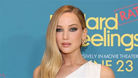 jennifer lawrence naked in new movie|Jennifer Lawrence stuns fans by getting NAKED in X